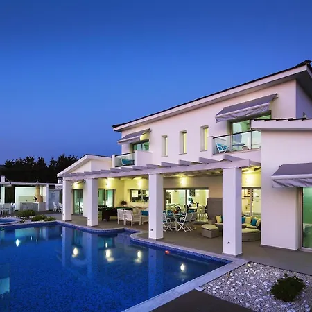Monte Mare Luxury Pafos